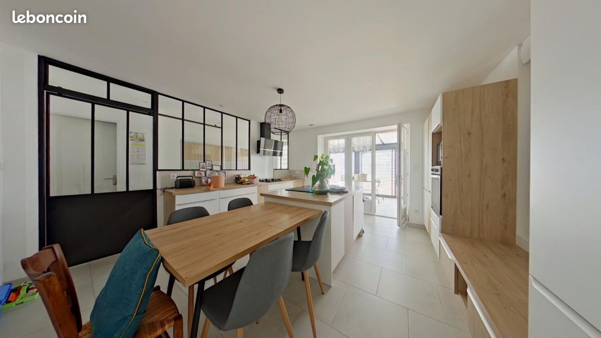 Maison 116 m² · à Rouillé · 116 m² · 890 €