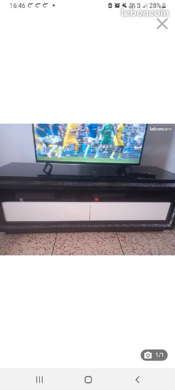 Meuble tv neuf (image 1)