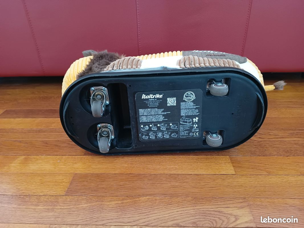 Trotteur, porteur à roulettes Jeux Jouets