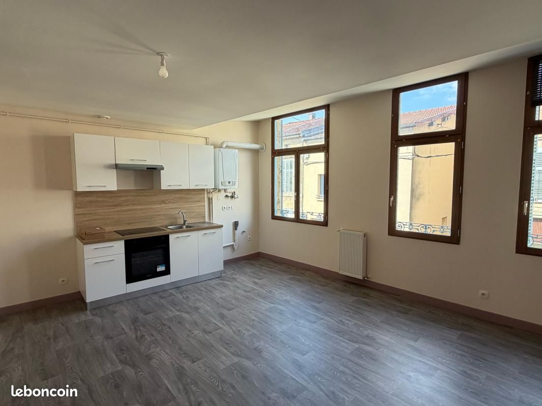 Appartement 2 pièces 48 m² · à Bar-le-Duc · 48 m² · 450 €