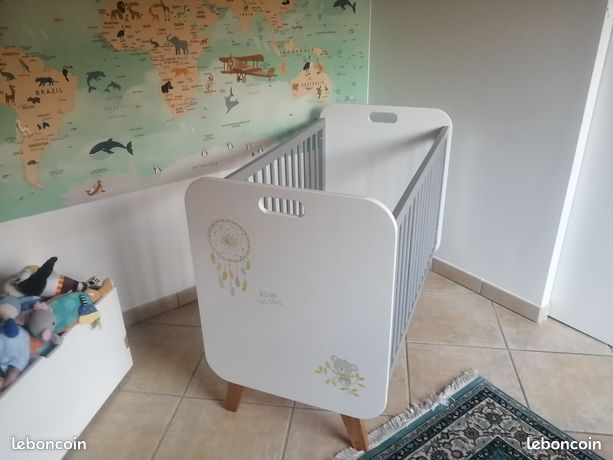 Lit bébé en bois à barreaux + coffre à jouets (image 2)
