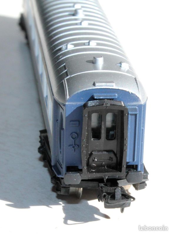 Wagon CIWL Pullman 9042 HO Échelle 1/87 Par Lima - Modèle Réduit Train Vintage, Excellent État, Couleurs Blanc/Bleu/Gris