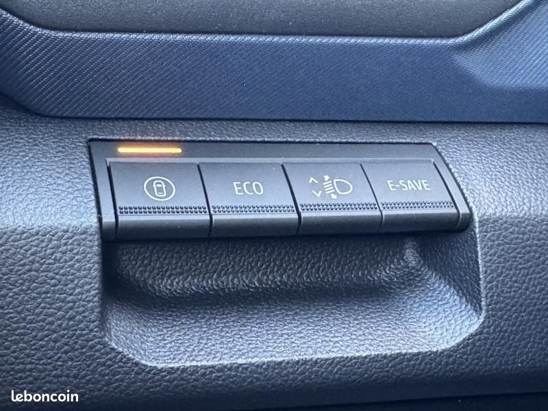 Dacia Duster 1.6 hybrid 140ch Journey (image 25)