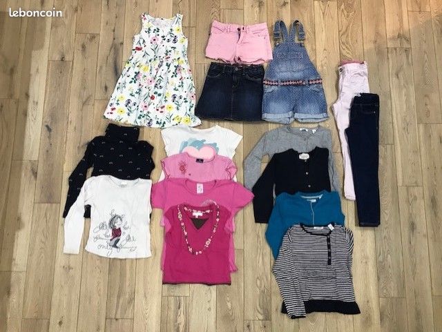 Lot de 31 vêtements fille 5 ans (image 1)