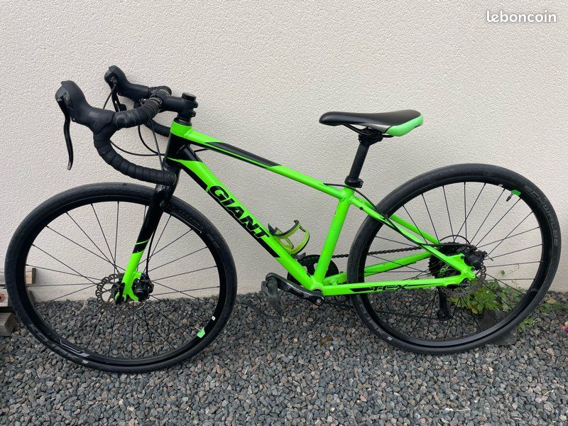 Cyclocross Gravel 26 Pouces Giant TCX Espoir 26 Bike Stop Bicycle