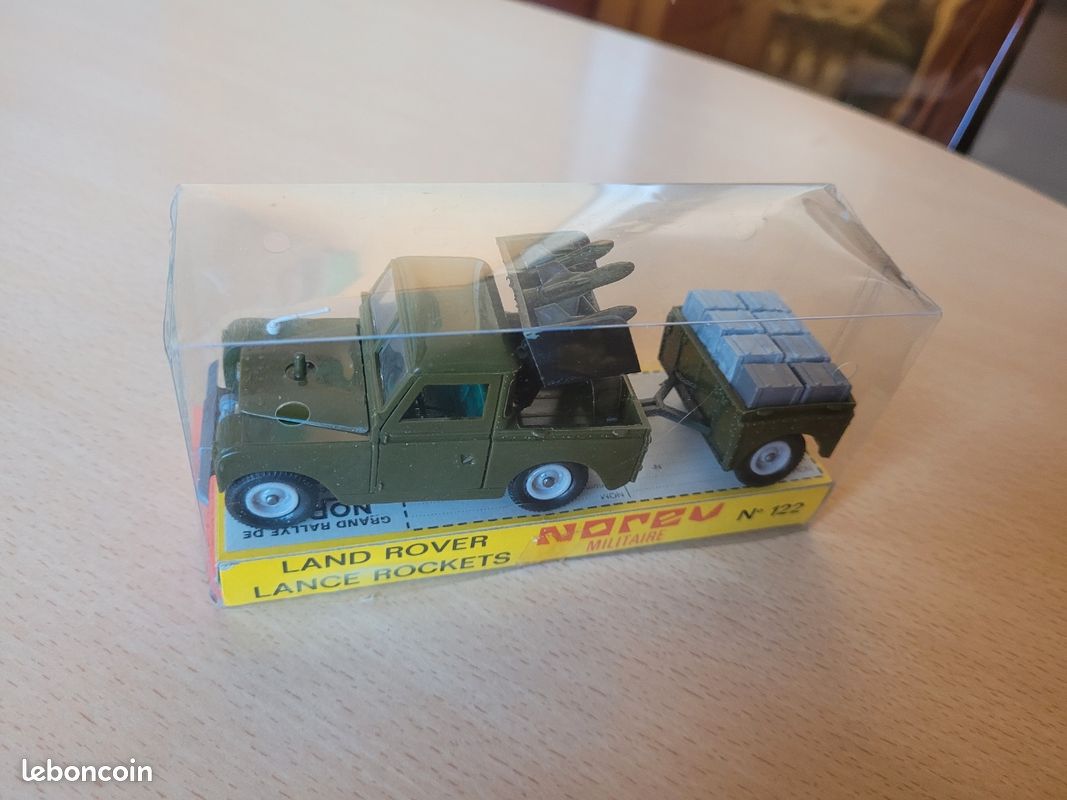 Norev - Land rover militaire, avec remorque, neuf en boite blister, ref