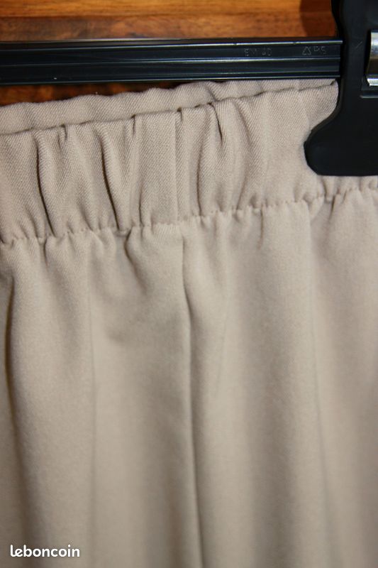Jupe beige longueur genou coupe droite stretch avec taille élastiquée - Damart - Taille : 46 (image 9)