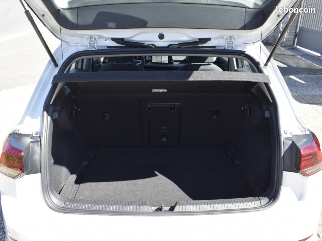 VOLKSWAGEN GOLF 2.0 TDI SCR 150 DSG7 Style 1st (image 16)