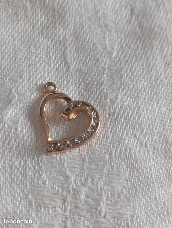 Pendentif Cœur Vintage Rosé Qui S'ouvre - Bijou Fantaisie Métal - Occasion