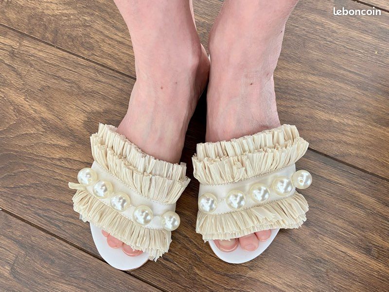 Mules plates en cuir blanc perles et raphia T36 Chaussures