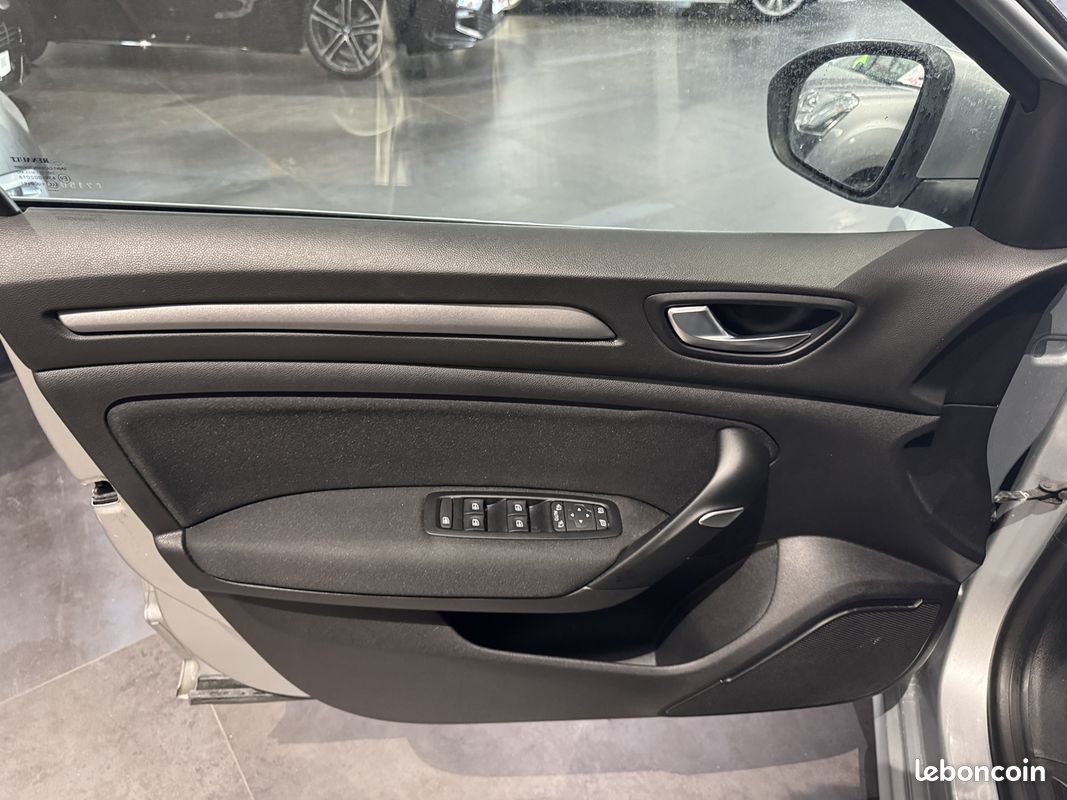 Renault MEGANE IV 1.5 BLUE DCI 115CH BUSINESS PLB AUTO (image 12)