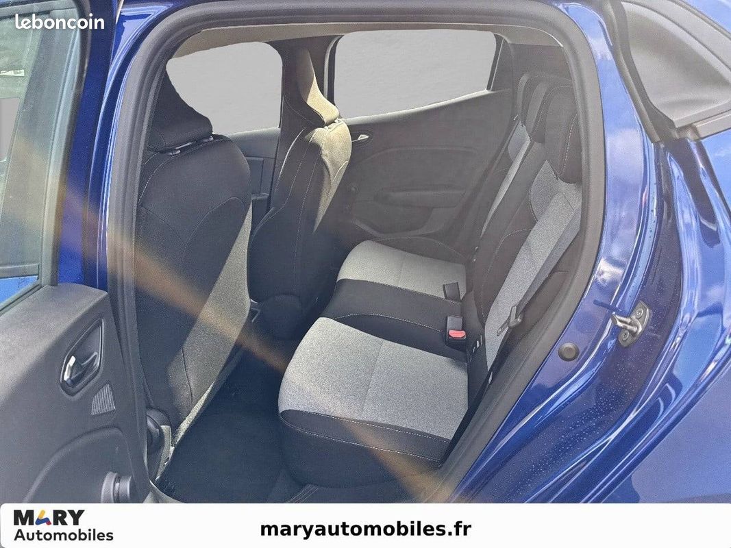 RENAULT Clio Blue dCi 100 Evolution (image 10)