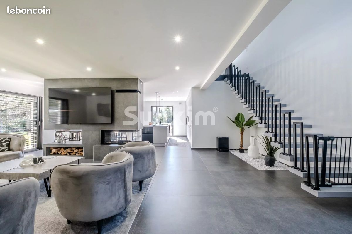 Maison 5 pièces 196 m² · à Allinges · 196 m² · 839 000 €