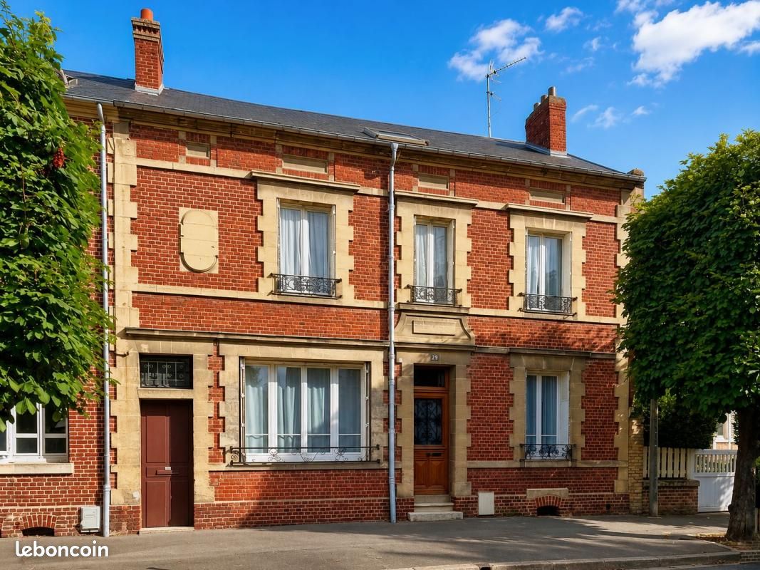 Maison 7 pièces 162 m² · à Compiègne · 162 m² · 393 000 €