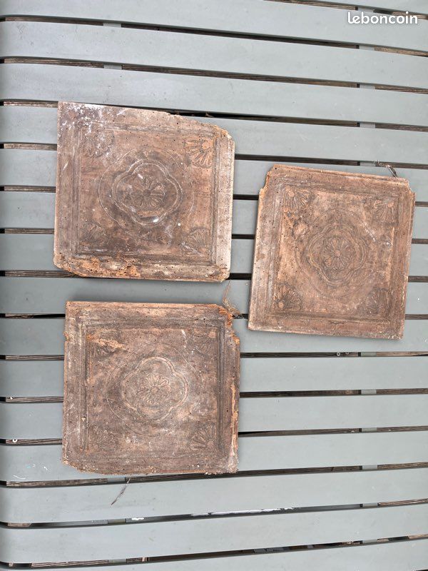 Trois jolies plaques bois gravées (image 1)