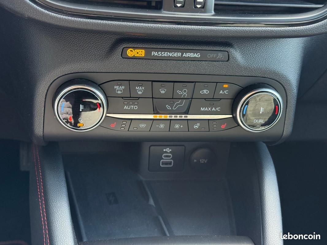 Ford Kuga 2.0 TDCi 120 S&S 4x2 Powershift ST-Line (image 17)