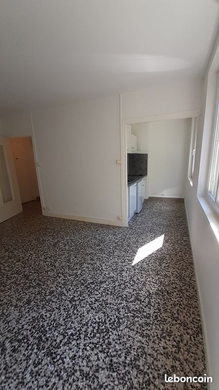 Appartement 1 pièce 27 m² · à Grenoble · 27 m² · 485 €