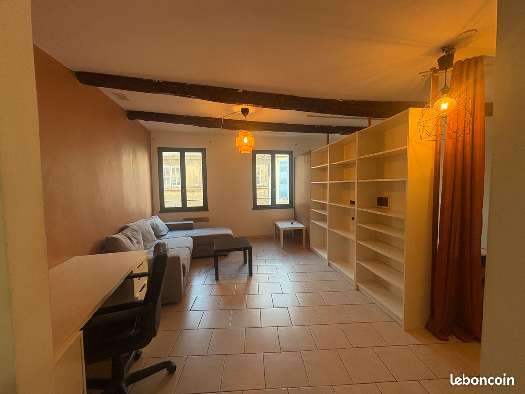 Appartement 1 pièce 38 m² · à Aix-en-Provence · 38 m² · 700 €/mois