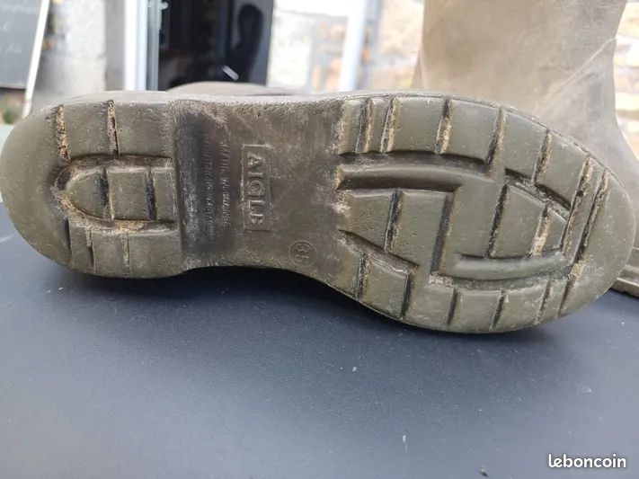 Bottes caoutchouc pointure 35 (image 3)