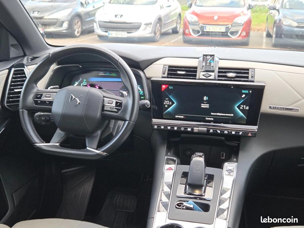 Ds Automobiles Ds 7 Crossback 1.6 HYBRID 300 CH RIVOLI 12 (image 16)