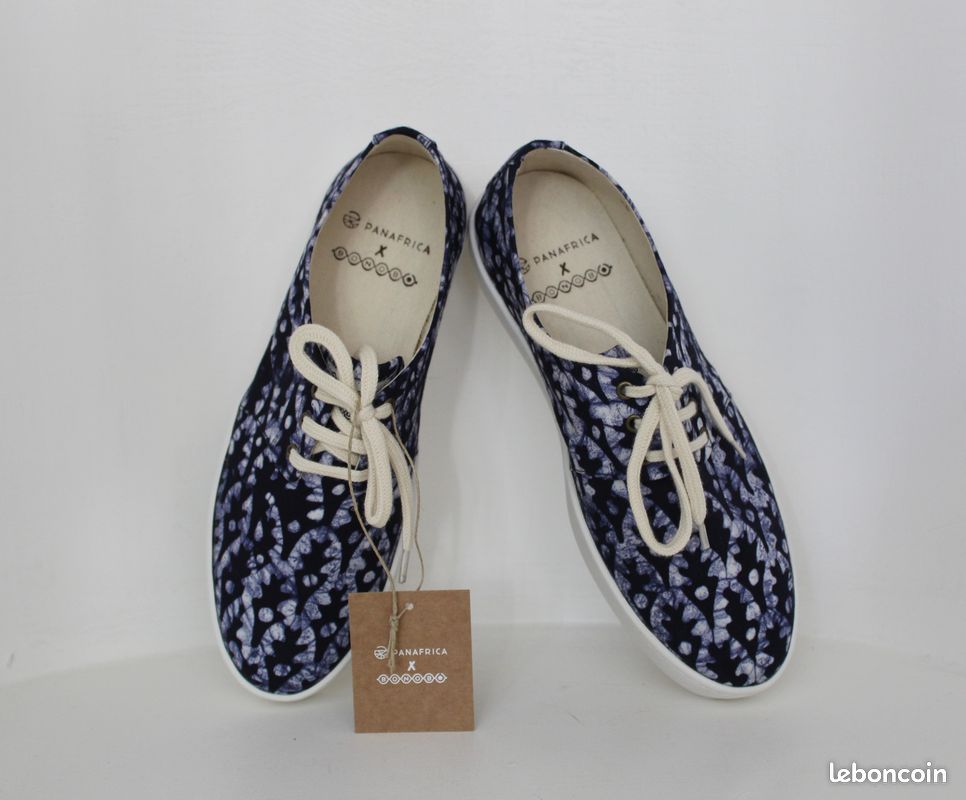Baskets en toile neuves taille 38 Chaussures
