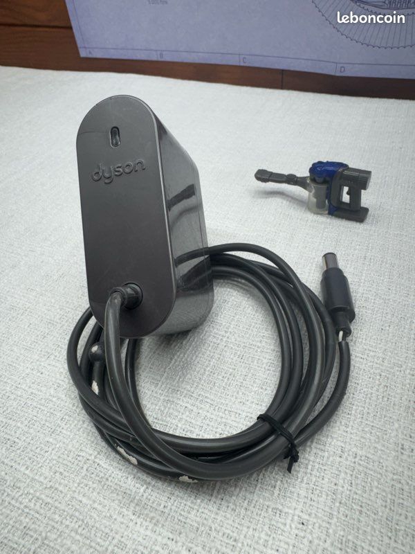 Chargeur aspirateur Dyson DC30 / DC31 / DC34 / DC35 / DC43 / DC44 / DC45 - 3 (image 1)