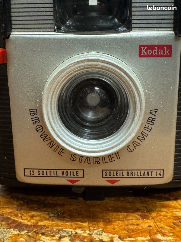 Ancien appareil photo - Kodak Brownie Starlet Caméra