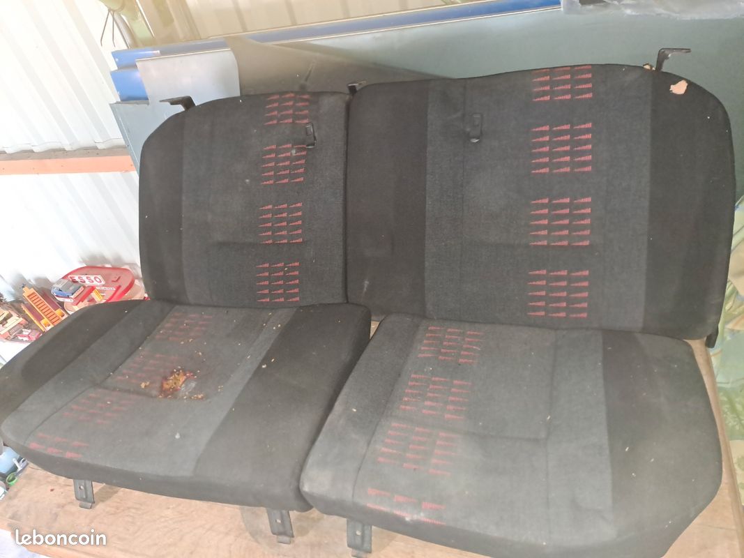 Banquette phase 2 (image 1)