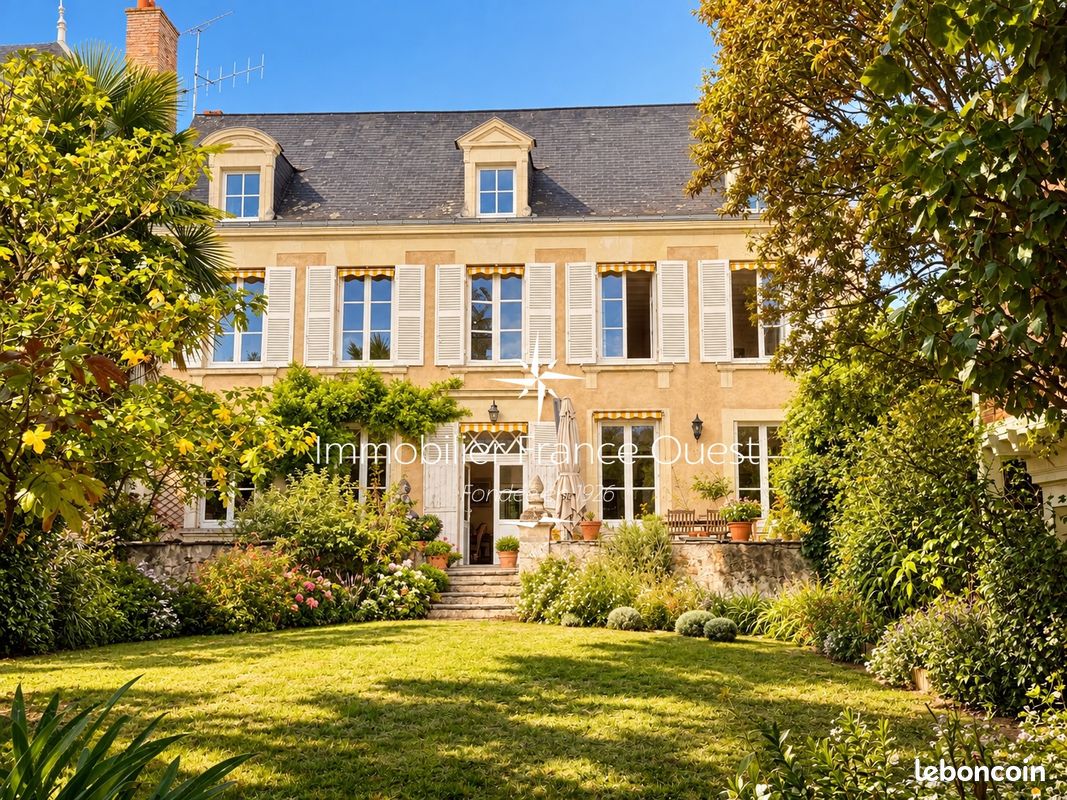 Maison 6 pièces 280 m² · à Angers · 280 m² · 550 000 €