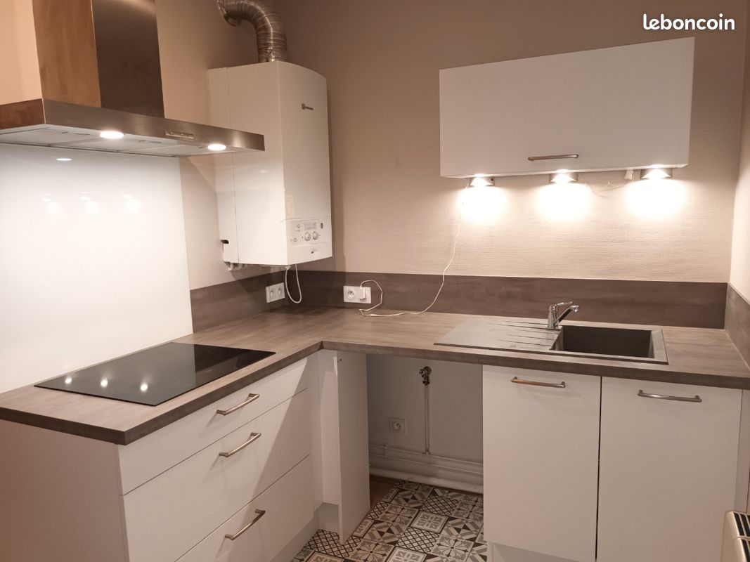 Appartement 2 pièces 40 m² · à Saint-Marcel · 40 m² · 570 €