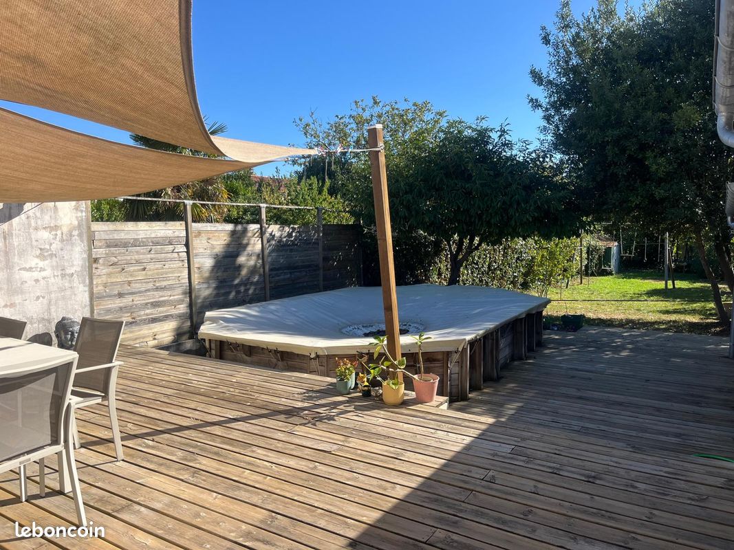 Maison 6 pièces 150 m² · à Saintes · 150 m² · 350 000 €