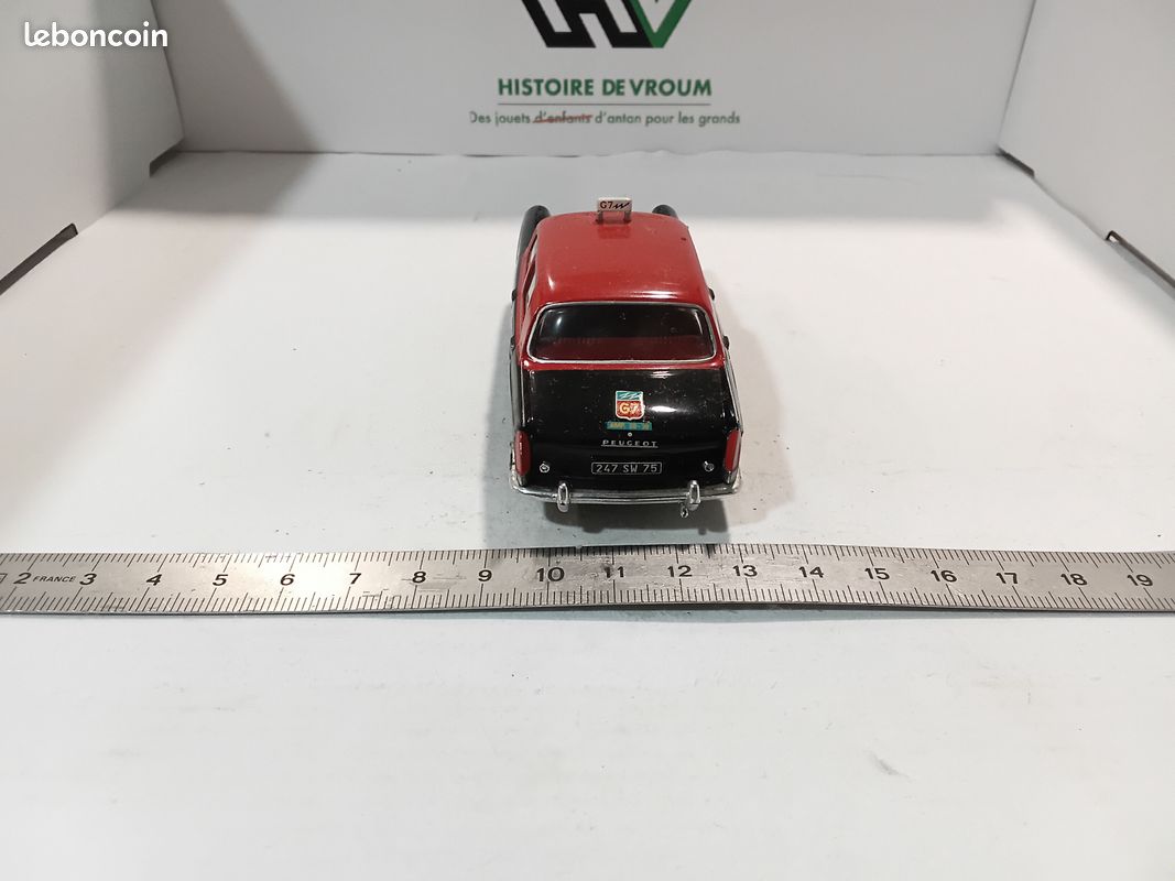 Peugeot 404 Taxi Parisien 1962 - Modèle Réduit Altaya 1/43 - Métal - Occasion