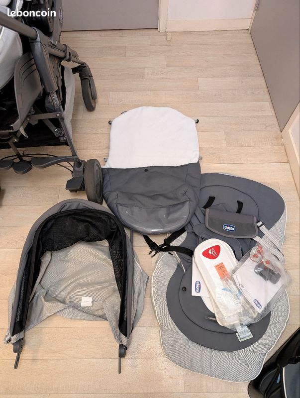 Poussette trio modèle Living Smart CHICCO (image 4)