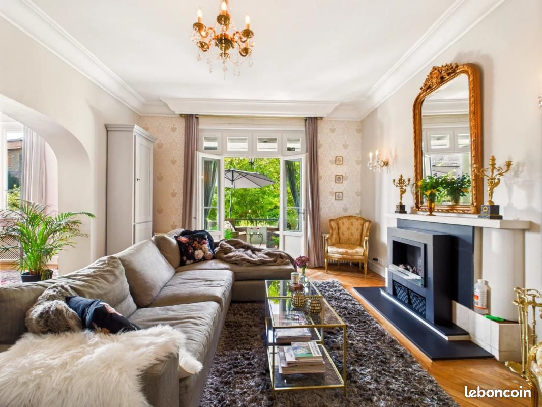 Maison 9 pièces 195 m² · à Saint-Mathieu · 195 m² · 400 000 €