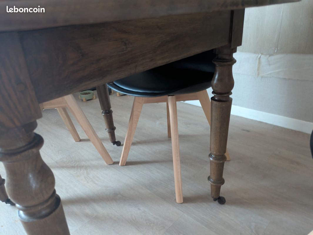 Table ronde bois (image 3)