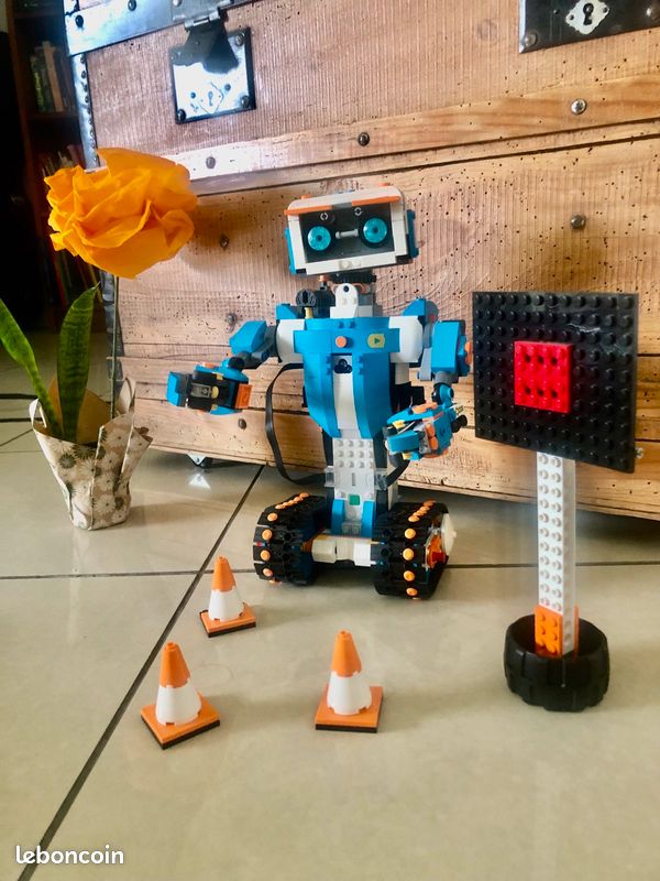 Lego BOOST Robot (image 5)