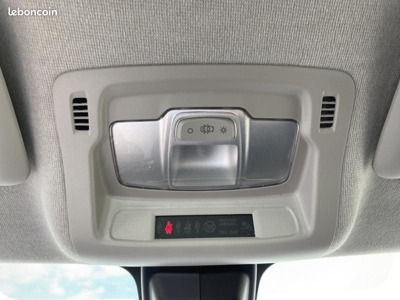 Citroen C3 1.2 PureTech 83ch S&S YOU (image 21)