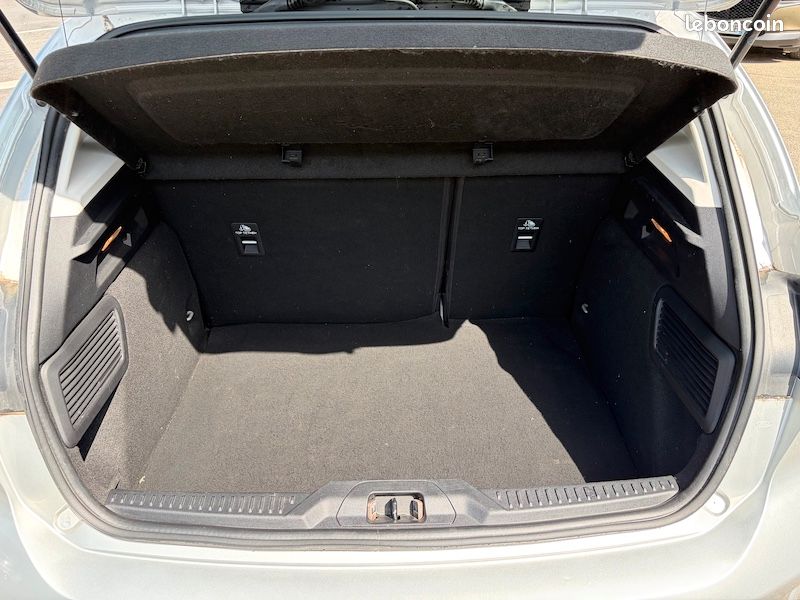 FORD FOCUS IV 1.0L ECOBOOST 100 cv S&S TREND 5 portes boite manuelle (image 5)