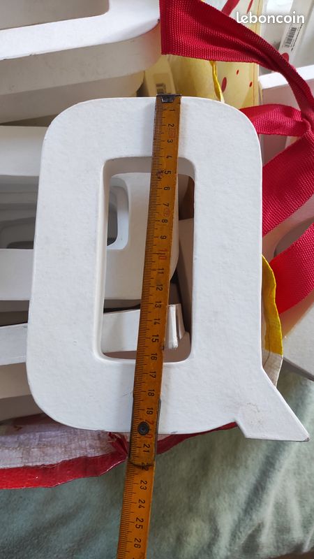 Important lot de lettres Décopatch 20,5cm en papier maché, blanches (image 7)