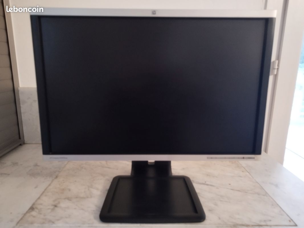 Écran PC 24" HP (image 1)