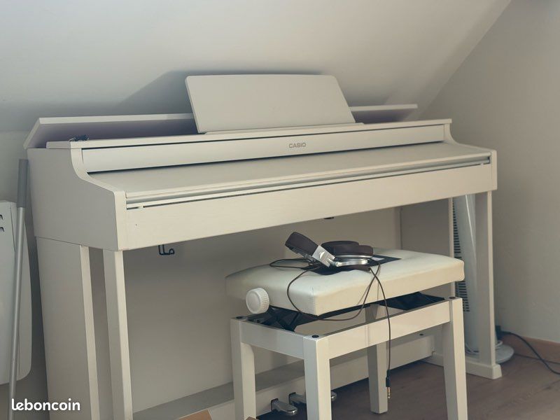 Piano Casio celviano ap 460 (image 1)