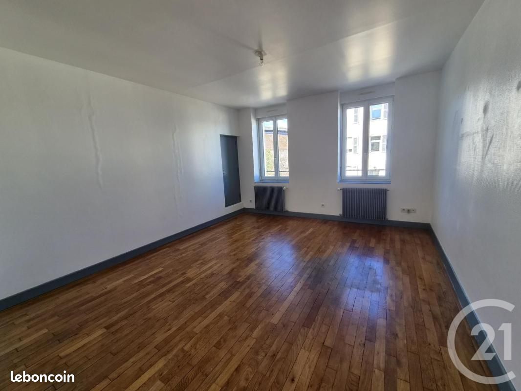 Appartement 2 pièces 47 m² · à Montluçon · 47 m² · 402 €/mois
