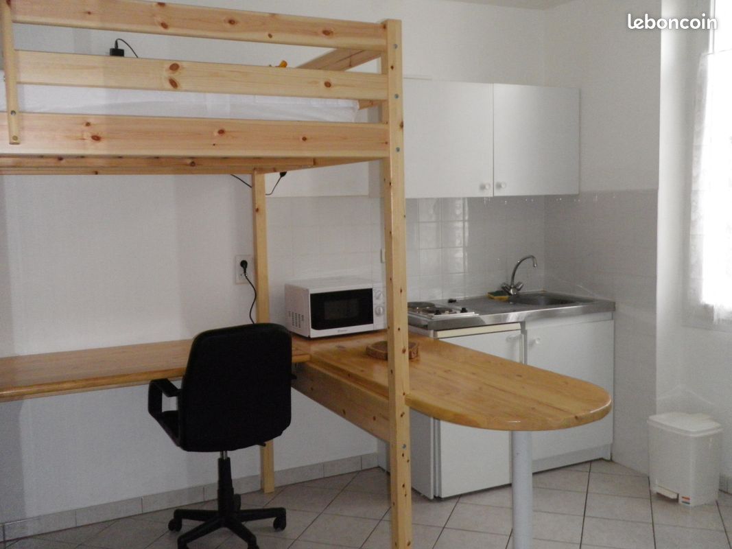 Appartement 1 pièce 17 m² · à Agen · 17 m² · 280 €
