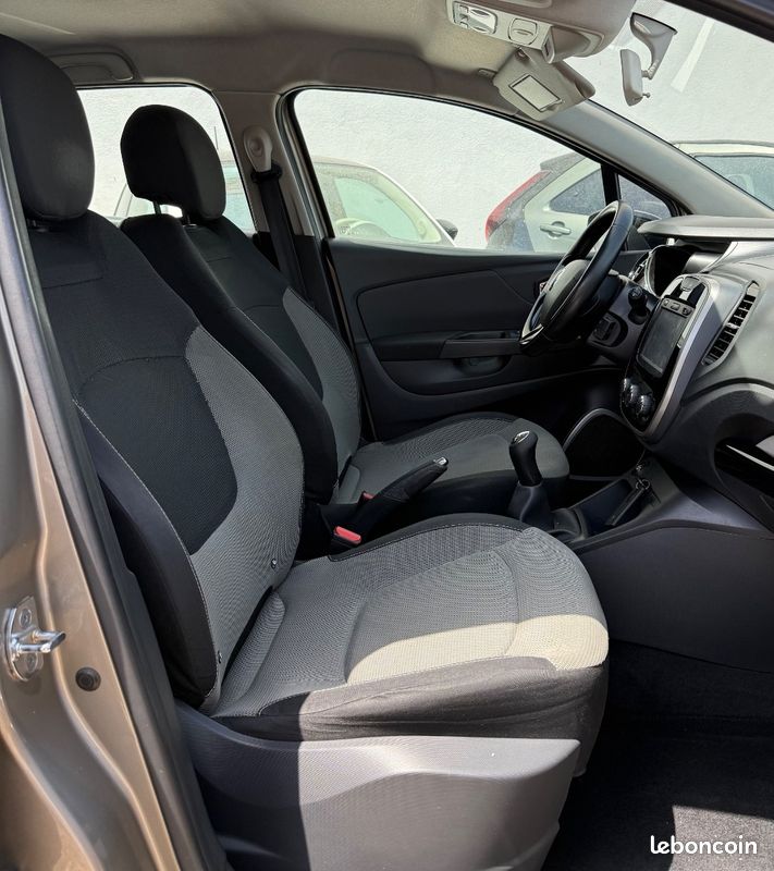 Renault CAPTUR 1.5 DCI 90CH Zen (image 7)
