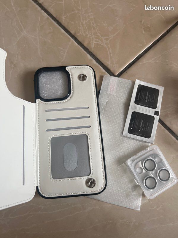 Pochette + vitre + protection caméras Apple 14 pro Max (image 1)