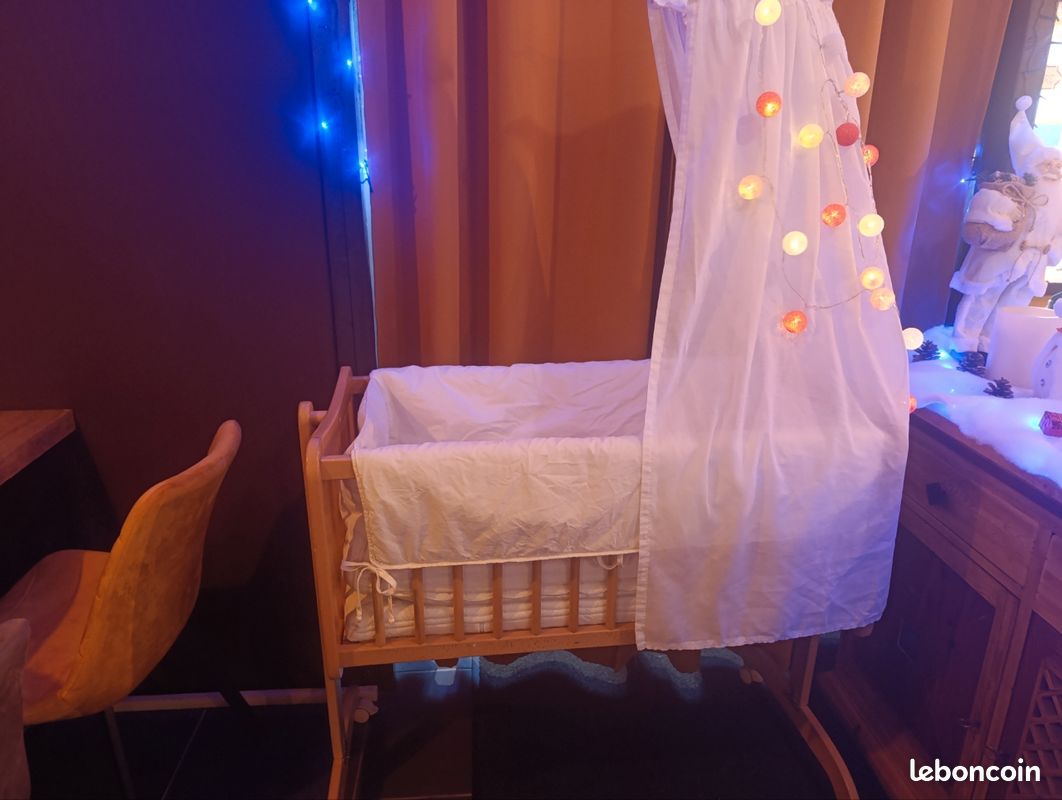 Joli Berceau lit bébé bois bascule (image 5)