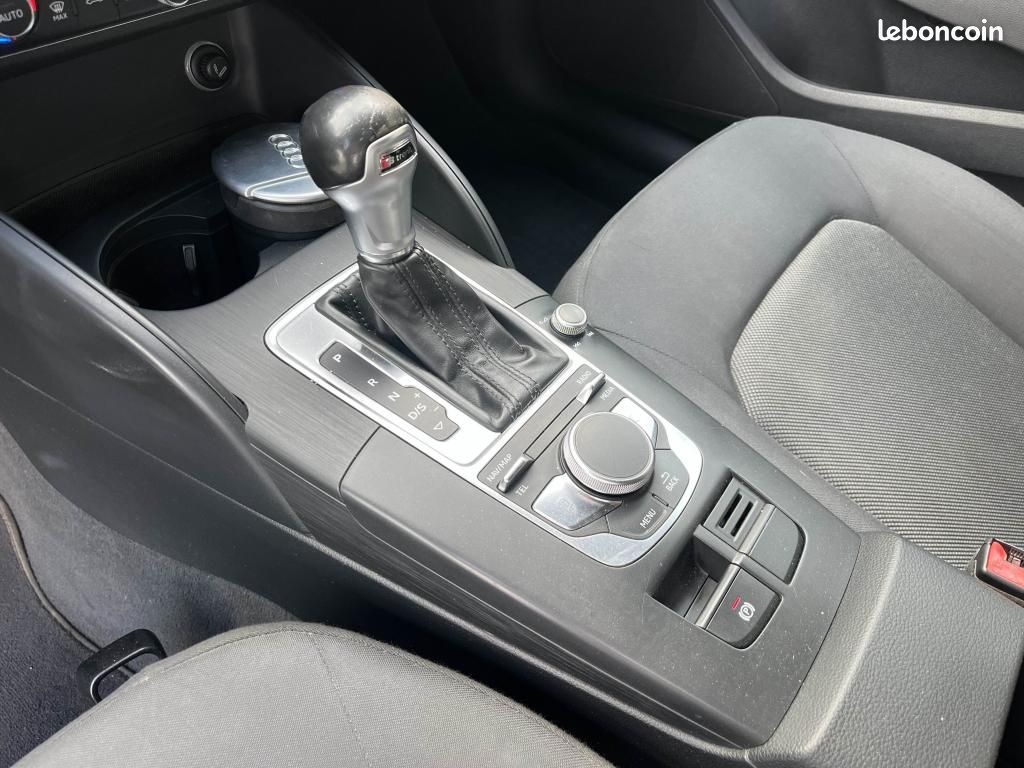 AUDI A3 Sportback 1.6 TDI - 110 - BV S-Tronic 7 8V SPORTBACK Business Line PHASE 2 (image 17)
