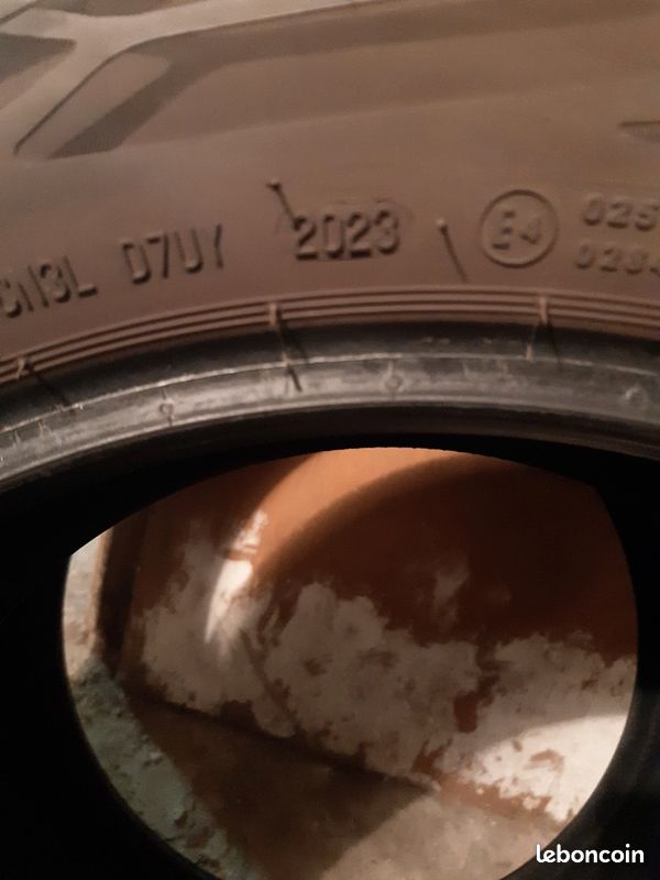 Pneu 235 55 18 continental été (image 2)