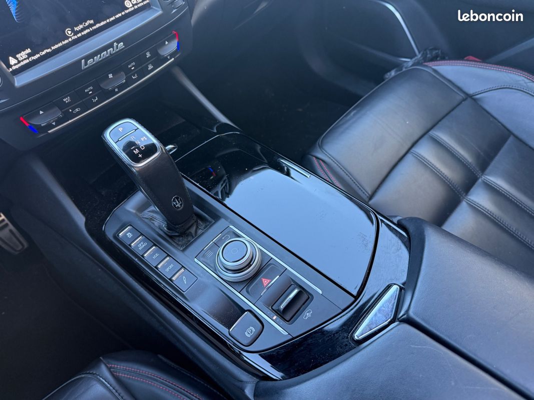 MASERATI LEVANTE 3.0 V6 Bi-Turbo 350 Q4 GranSport (image 14)