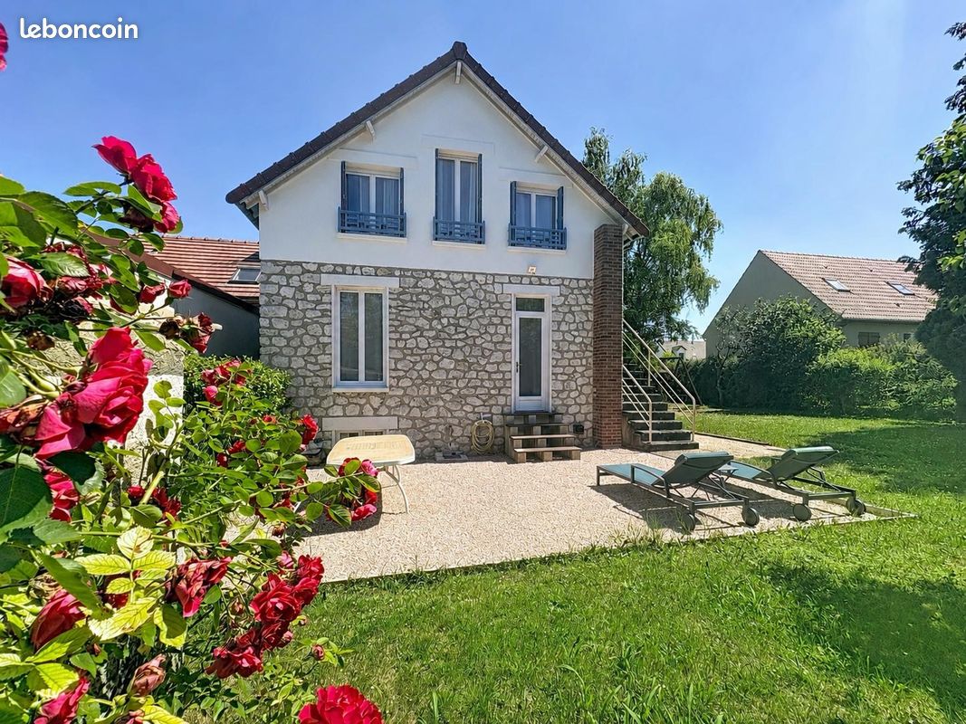 Maison 5 pièces 117 m² · à Moret-Loing-Et-Orvanne · 117 m² · 449 000 €